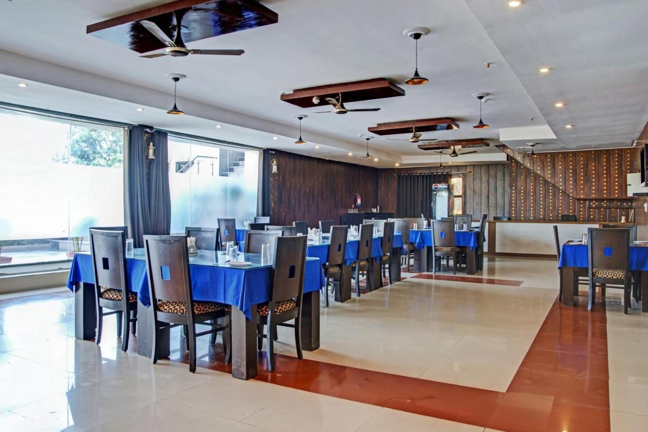 Oyo 62241 Swastik Garden Hotel Dhāmpur Buitenkant foto