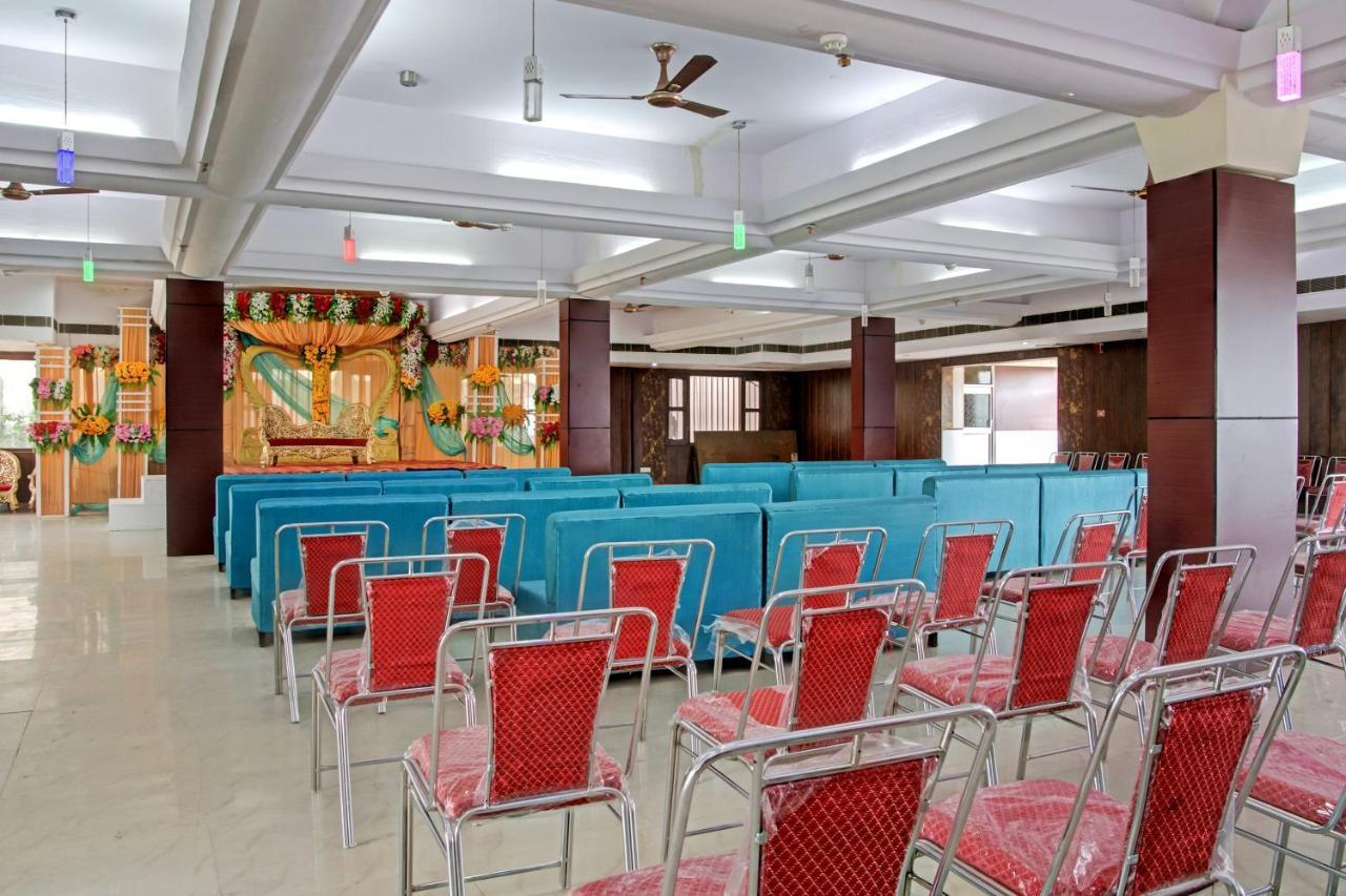 Oyo 62241 Swastik Garden Hotel Dhāmpur Buitenkant foto