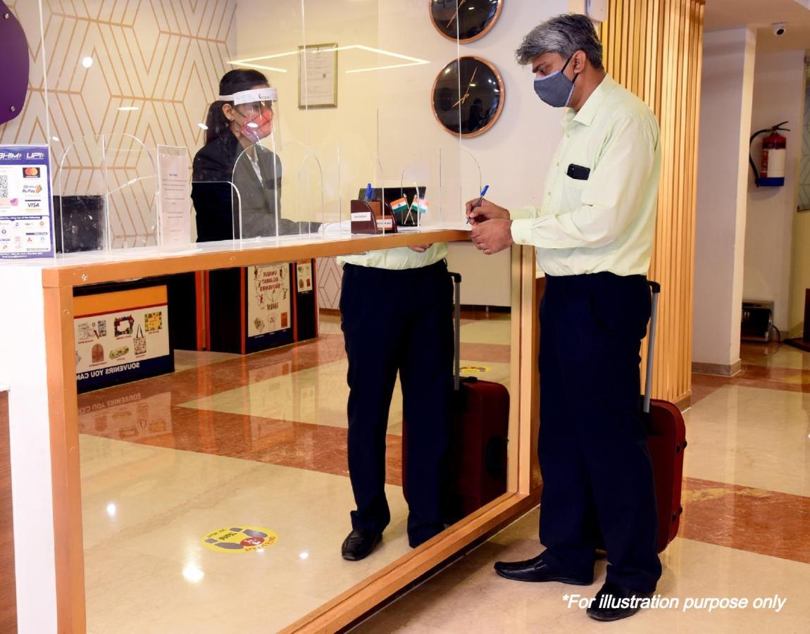Oyo 62241 Swastik Garden Hotel Dhāmpur Buitenkant foto